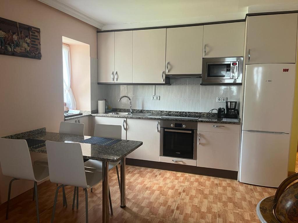 Apartamento Toki Berriya Elizondo Bagian luar foto